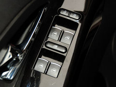 2013款 2.0T 手动 两驱创享版 5座