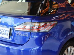 2013款 200h 1.8 CVT 精英版