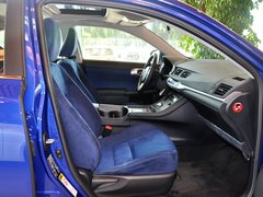 2013款 200h 1.8 CVT 精英版