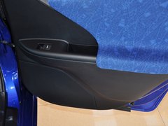 2013款 200h 1.8 CVT 精英版