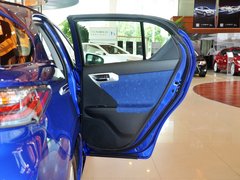 2013款 200h 1.8 CVT 精英版