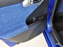2013款 200h 1.8 CVT 精英版
