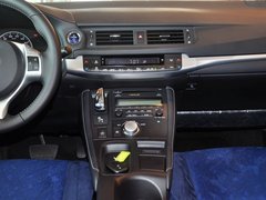 2013款 200h 1.8 CVT 精英版