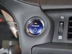 2013款 200h 1.8 CVT 精英版