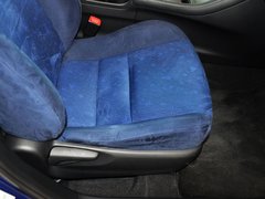 2013款 200h 1.8 CVT 精英版