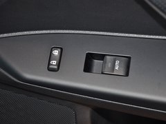 2013款 200h 1.8 CVT 精英版