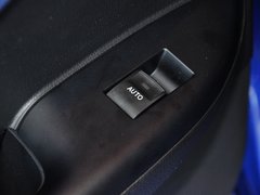 2013款 200h 1.8 CVT 精英版