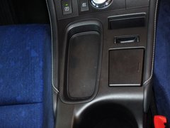 2013款 200h 1.8 CVT 精英版