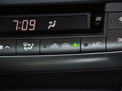 雷克萨斯CT 2013款 200h 1.8 CVT 精英版
