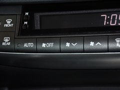 雷克萨斯CT 2013款 200h 1.8 CVT 精英版