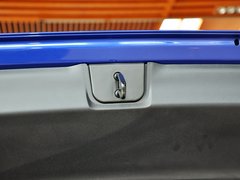2013款 200h 1.8 CVT 精英版