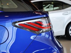 2013款 200h 1.8 CVT 精英版