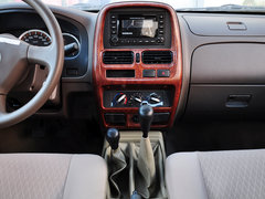 2013款 2.4L 手动 四驱标准型