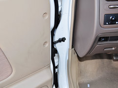 2013款 2.4L 手动 四驱标准型
