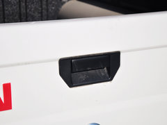 2013款 2.4L 手动 四驱标准型