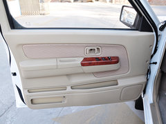2013款 2.4L 手动 两驱标准型
