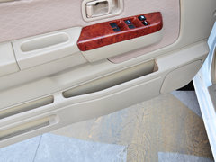 2013款 2.4L 手动 两驱标准型