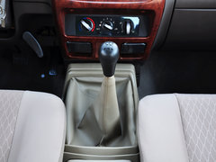 2013款 2.4L 手动 两驱标准型