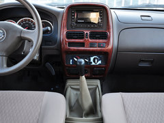 2013款 2.4L 手动 两驱标准型