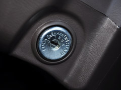 2013款 2.4L 手动 两驱标准型