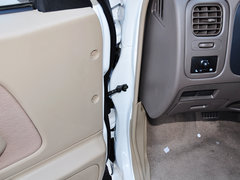 2013款 2.4L 手动 两驱标准型