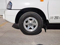 2013款 2.4L 手动 两驱标准型