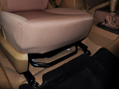 2013款 1.6L 手动 DVVT 舒适型 贺岁版 5座
