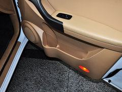 2013款 1.6L 手动 DVVT 舒适型 贺岁版 5座