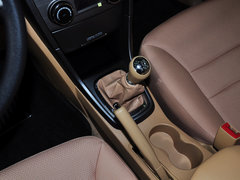 2013款 1.6L 手动 DVVT 舒适型 贺岁版 5座