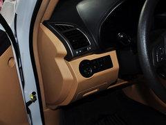 2013款 1.6L 手动 DVVT 舒适型 贺岁版 5座