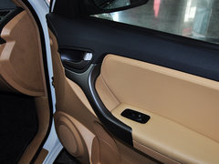 2013款 1.6L 手动 DVVT 舒适型 贺岁版 5座