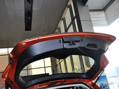 2013款 1.8T 自动 两驱精英版 5座
