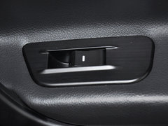 2013款 1.8T 自动 两驱精英版 5座