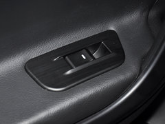 2013款 1.8T 自动 两驱精英版 5座