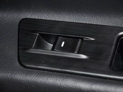 2013款 1.8T 自动 两驱精英版 5座