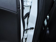 2013款 1.8T 自动 两驱豪华版 5座