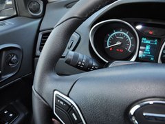 2013款 1.8T 自动 两驱豪华版 5座