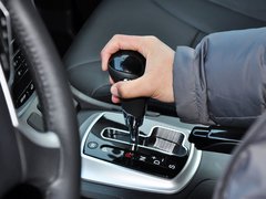 2013款 1.8T 自动 两驱豪华版 5座