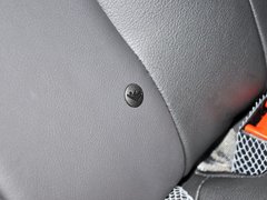 2013款 1.8T 自动 两驱豪华版 5座