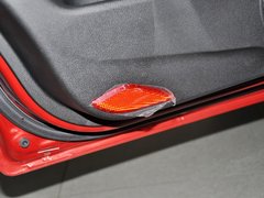 2013款 1.8T 自动 两驱豪华版 5座