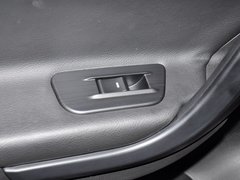 2013款 1.8T 自动 两驱豪华版 5座