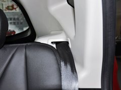 2013款 1.8T 自动 两驱豪华版 5座