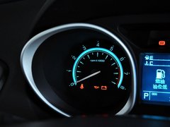 2013款 1.8T 自动 两驱豪华版 5座