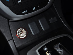 2013款 1.8T 自动 四驱豪华版 5座