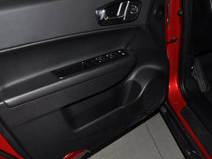 2013款 1.8T 自動(dòng) 四驅(qū)豪華版 5座