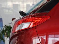 2013款 1.8T 自動(dòng) 四驅(qū)豪華版 5座