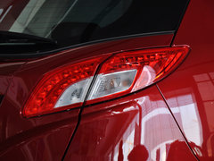 2013款 1.8T 自动 四驱豪华版 5座