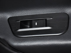 2013款 1.8T 自动 四驱豪华版 5座