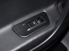 2013款 1.8T 自动 四驱豪华版 5座