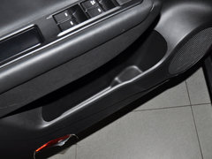 2013款 1.8T 自动 四驱豪华版 5座